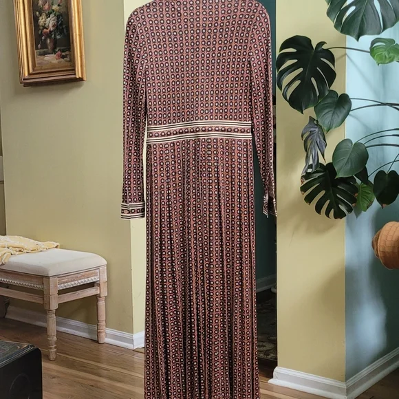 TORY BURCH Silk Blend Pleated Skirt Sun Prints All Over Dress Size Small - Picture 13 of 16